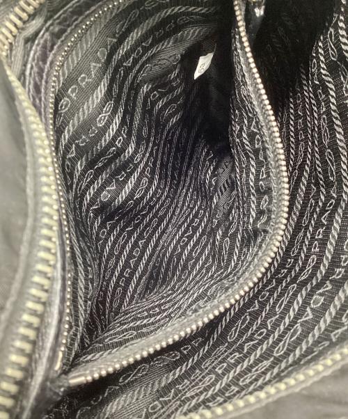 PRADA（プラダ）PRADA (プラダ) ナイロンショルダーバッグ ブラックの古着・服飾アイテム