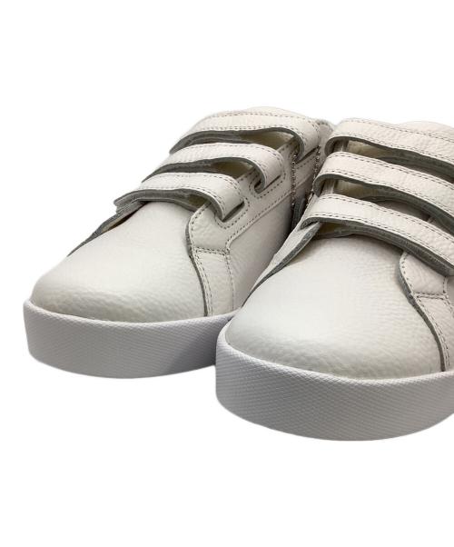 via SANGACIO（ヴィア・サンガチオ）via SANGACIO (ヴィア・サンガチオ) にゅーずスニーカー ホワイト×グレー サイズ:27 未使用品の古着・服飾アイテム