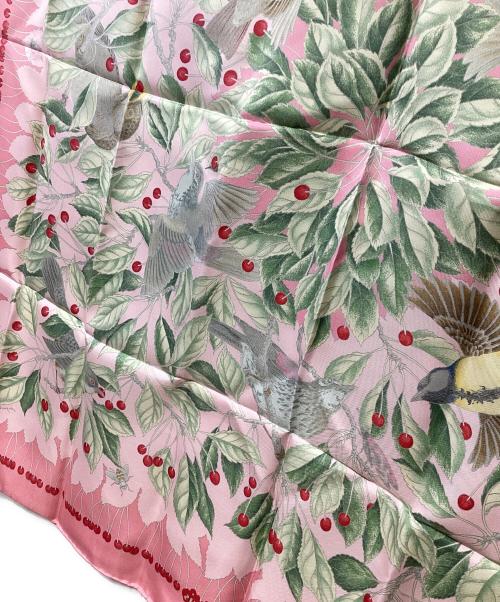 HERMES（エルメス）HERMES (エルメス) シルクスカーフ　Les merises ピンクの古着・服飾アイテム