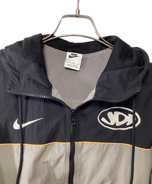 NIKE（ナイキ）NIKE (ナイキ) フーデッドジャケット グレー×ブラック サイズ:Mの古着・服飾アイテム