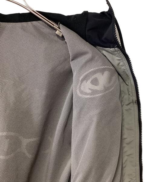 NIKE（ナイキ）NIKE (ナイキ) フーデッドジャケット グレー×ブラック サイズ:Mの古着・服飾アイテム