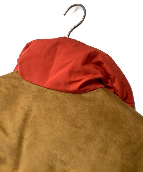 LEVI'S（リーバイス）LEVI'S (リーバイス) ダウンジャケット ベージュ×オレンジ サイズ:M 未使用品の古着・服飾アイテム