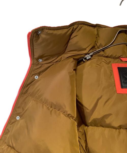 LEVI'S（リーバイス）LEVI'S (リーバイス) ダウンジャケット ベージュ×オレンジ サイズ:M 未使用品の古着・服飾アイテム