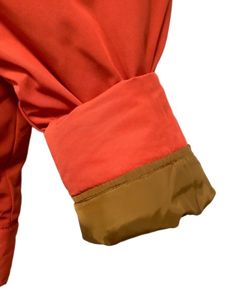 LEVI'S（リーバイス）LEVI'S (リーバイス) ダウンジャケット ベージュ×オレンジ サイズ:M 未使用品の古着・服飾アイテム