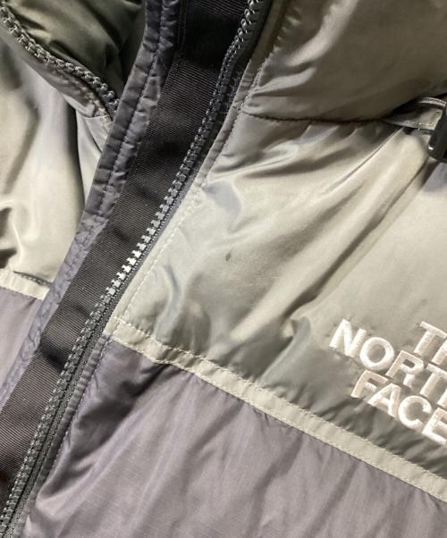 THE NORTH FACE（ザ ノース フェイス）THE NORTH FACE (ザ ノース フェイス) ヌプシジャケット ブラック×カーキ サイズ:Mの古着・服飾アイテム
