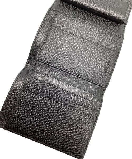 PRADA（プラダ）PRADA (プラダ) 3つ折り財布 ブラックの古着・服飾アイテム