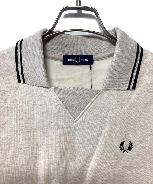 FRED PERRY（フレッドペリー）FRED PERRY (フレッドペリー) スウェット アイボリー サイズ:M 未使用品の古着・服飾アイテム