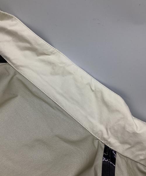 MONCLER（モンクレール）MONCLER (モンクレール) フーデッドジャケット アイボリー×ベージュ サイズ:1の古着・服飾アイテム