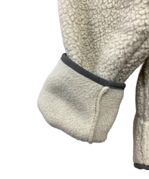 Patagonia（パタゴニア）Patagonia (パタゴニア) レトロ・パイル・ジャケット アイボリー×グレー サイズ:Lの古着・服飾アイテム