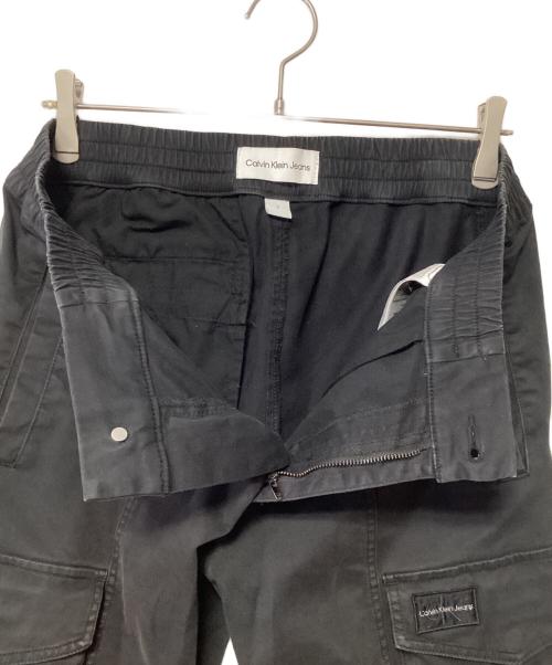 Calvin Klein Jeans（カルバンクラインジーンズ）Calvin Klein Jeans (カルバンクラインジーンズ) カーゴパンツ ブラック サイズ:Sの古着・服飾アイテム