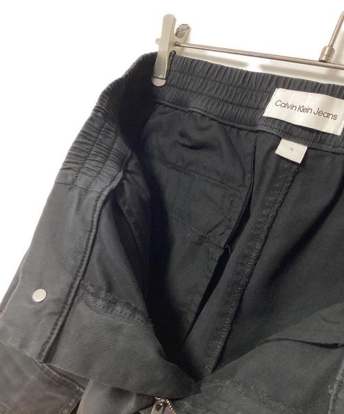Calvin Klein Jeans（カルバンクラインジーンズ）Calvin Klein Jeans (カルバンクラインジーンズ) カーゴパンツ ブラック サイズ:Sの古着・服飾アイテム