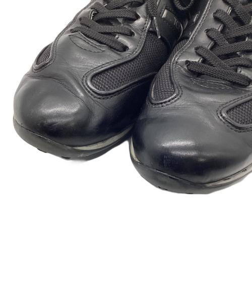 TOD'S（トッズ）TOD'S (トッズ) ローカットスニーカー ブラック サイズ:8の古着・服飾アイテム