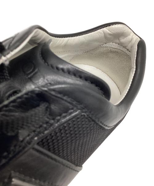 TOD'S（トッズ）TOD'S (トッズ) ローカットスニーカー ブラック サイズ:8の古着・服飾アイテム