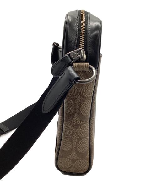 COACH（コーチ）COACH (コーチ) ショルダーバッグ ベージュ×ブラックの古着・服飾アイテム