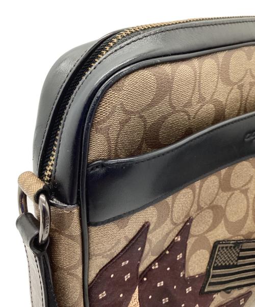 COACH（コーチ）COACH (コーチ) ショルダーバッグ ベージュ×ブラックの古着・服飾アイテム