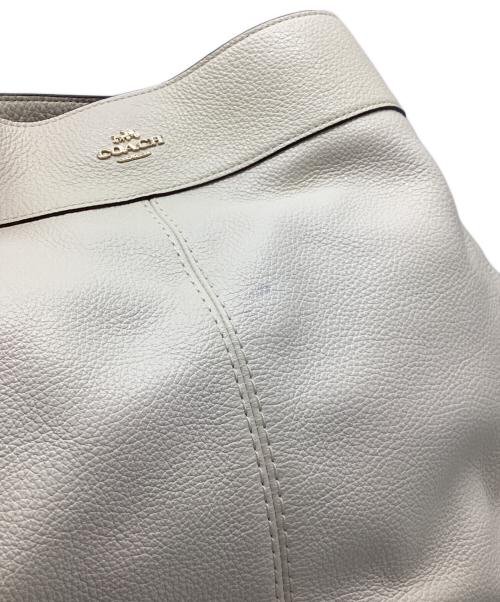 COACH（コーチ）COACH (コーチ) ハンドバッグ アイボリーの古着・服飾アイテム