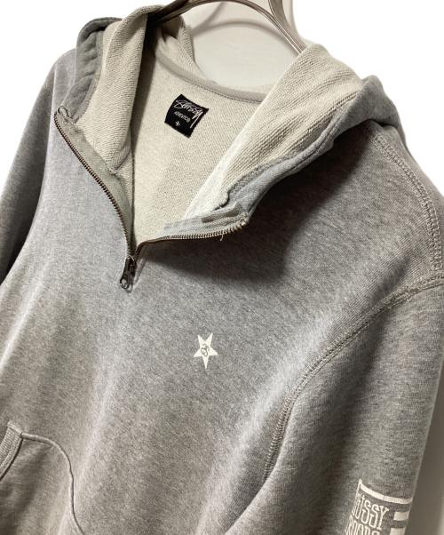 stussy（ステューシー）stussy (ステューシー) ハーフジップパーカー グレー サイズ:Mの古着・服飾アイテム