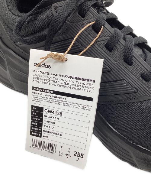 adidas（アディダス）adidas (アディダス) ローカットスニーカー ブラック サイズ:255 未使用品の古着・服飾アイテム