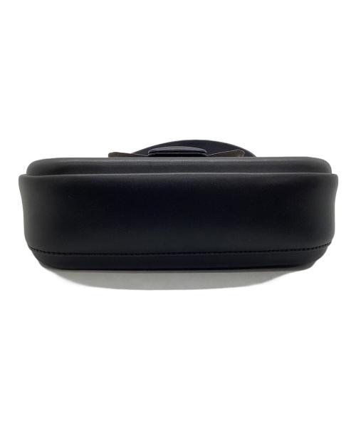 CHARLES & KEITH（チャールズアンドキース）CHARLES & KEITH (チャールズアンドキース) ワンショルダーバッグ ブラックの古着・服飾アイテム