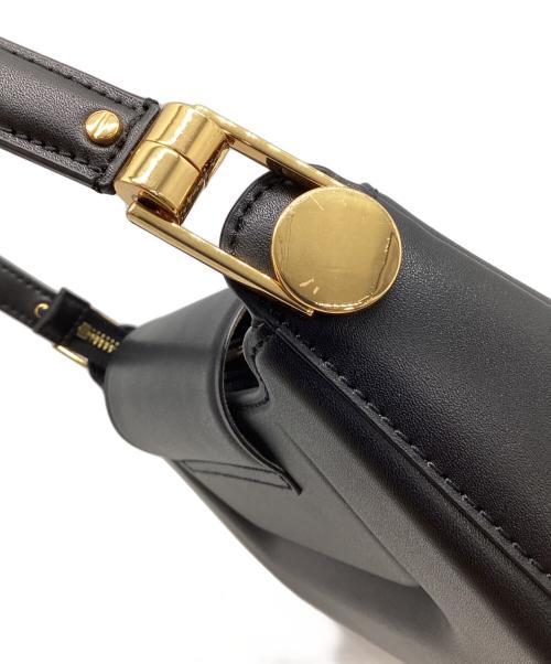 CHARLES & KEITH（チャールズアンドキース）CHARLES & KEITH (チャールズアンドキース) ワンショルダーバッグ ブラックの古着・服飾アイテム