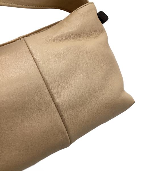 LOEWE（ロエベ）LOEWE (ロエベ) ショルダーバッグ ベージュの古着・服飾アイテム
