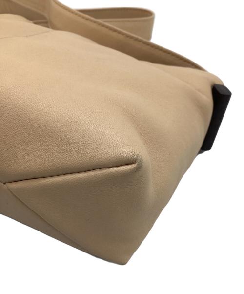 LOEWE（ロエベ）LOEWE (ロエベ) ショルダーバッグ ベージュの古着・服飾アイテム