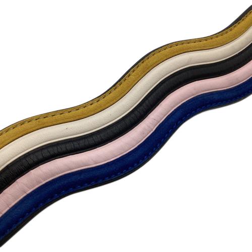 FENDI（フェンディ）FENDI (フェンディ) ショルダーストラップ マルチカラー マルチカラーの古着・服飾アイテム