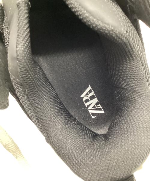 ZARA（ザラ）ZARA (ザラ) スケートロープスニーカー ブラック サイズ:27.5の古着・服飾アイテム
