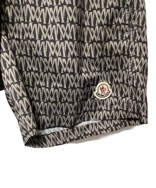 MONCLER（モンクレール）MONCLER (モンクレール) ハーフパンツ グレー×ブラック サイズ:Mの古着・服飾アイテム
