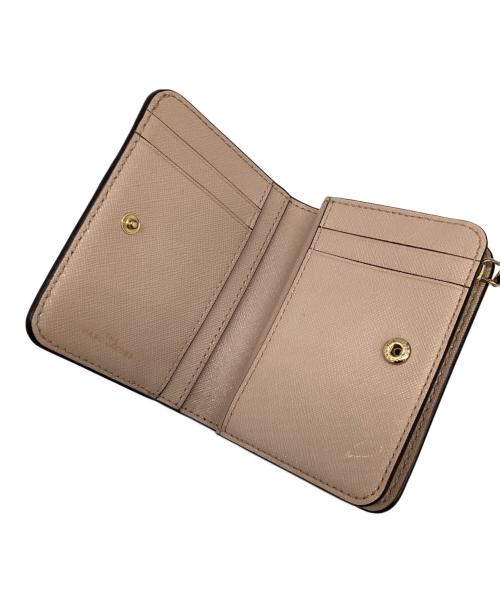 MARC JACOBS（マークジェイコブス）MARC JACOBS (マークジェイコブス) 2つ折り財布 ホワイト×ピンクの古着・服飾アイテム