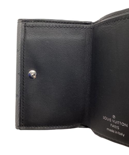 LOUIS VUITTON（ルイ ヴィトン）LOUIS VUITTON (ルイ ヴィトン) モノグラムエクリプス ディスカバリーコンパクトウォレット ブラックの古着・服飾アイテム