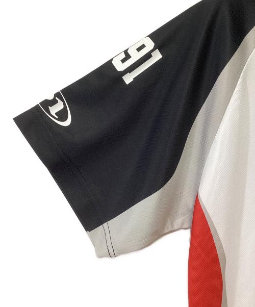 X-LARGE（エクストララージ）X-LARGE (エクストララージ) フットボールシャツ ホワイト×ブラック サイズ:Mの古着・服飾アイテム