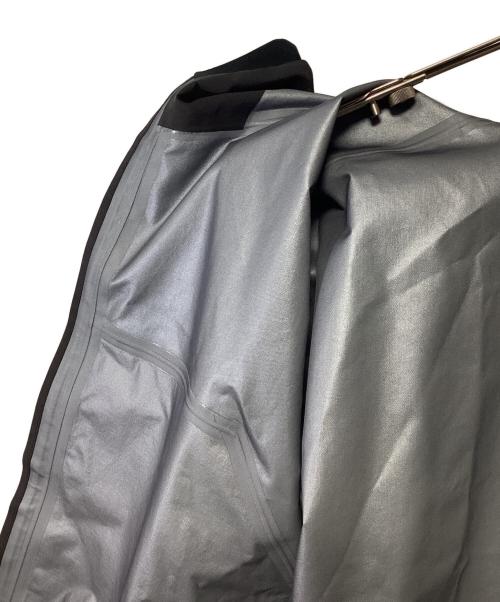ARC'TERYX（アークテリクス）ARC'TERYX (アークテリクス) BETA JACKET ブラック サイズ:Mの古着・服飾アイテム