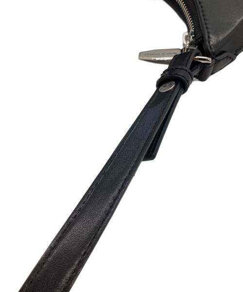 CHARLES & KEITH（チャールズアンドキース）CHARLES & KEITH (チャールズアンドキース) ショルダーバッグ ブラックの古着・服飾アイテム