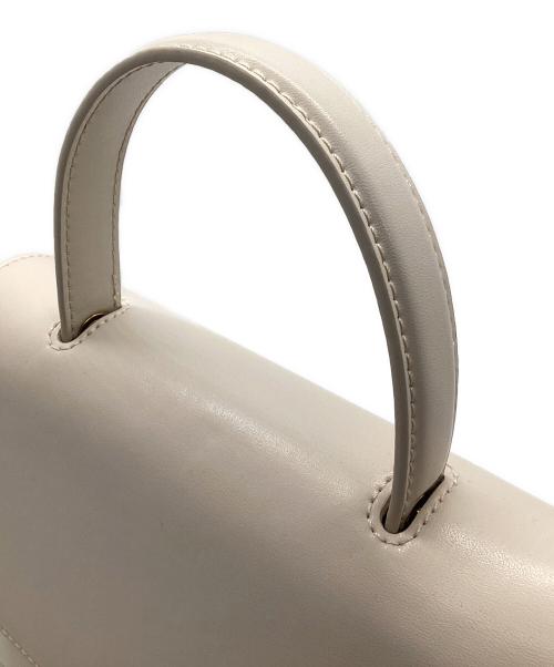 CHARLES & KEITH（チャールズアンドキース）CHARLES & KEITH (チャールズアンドキース) ストーンエンベリッシュド ハンドルバッグ アイボリーの古着・服飾アイテム
