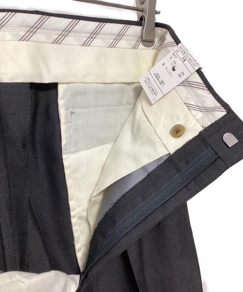 BURBERRY LONDON（バーバリーロンドン）BURBERRY LONDON (バーバリーロンドン) スラックス グレー サイズ:79 未使用品の古着・服飾アイテム