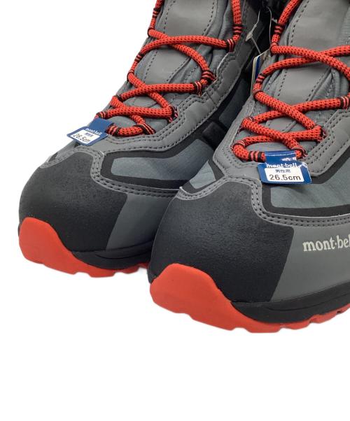 mont-bell（モンベル）mont-bell (モンベル) トレッキングブーツ グレー×レッド サイズ:26.5 未使用品の古着・服飾アイテム