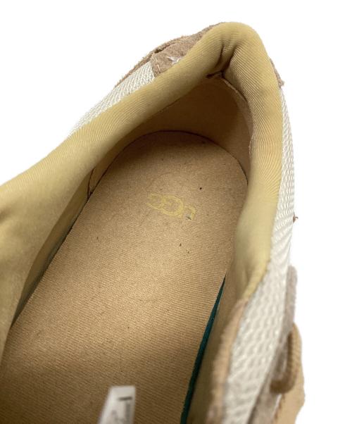 UGG（アグ）UGG (アグ) ローカットスニーカー ベージュ サイズ:22.5の古着・服飾アイテム