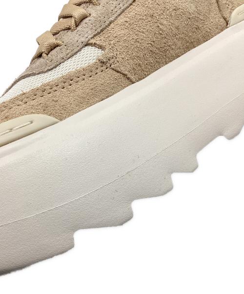 UGG（アグ）UGG (アグ) ローカットスニーカー ベージュ サイズ:22.5の古着・服飾アイテム
