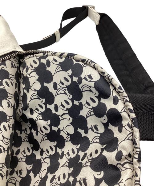 Desigual（デシグアル）Desigual (デシグアル) DISNEY (ディズニー) リュック ホワイト×ブラックの古着・服飾アイテム