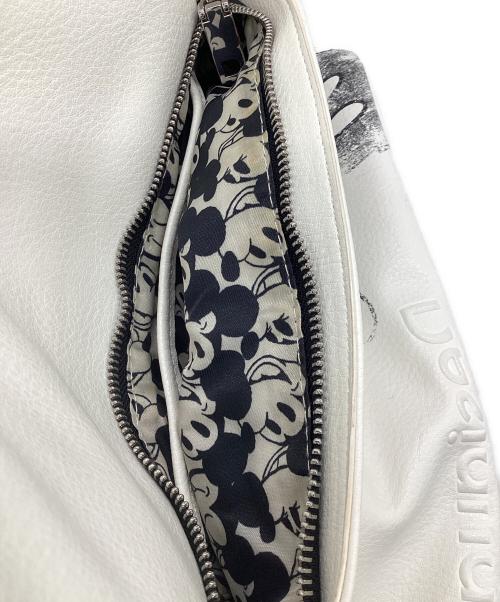 Desigual（デシグアル）Desigual (デシグアル) DISNEY (ディズニー) リュック ホワイト×ブラックの古着・服飾アイテム