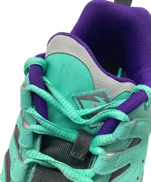 NIKE（ナイキ）NIKE (ナイキ) UNDEFEATED (アンディフィーテッド) スニーカー グリーン サイズ:27.5の古着・服飾アイテム