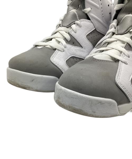 NIKE（ナイキ）NIKE (ナイキ) AIR JORDAN 6 RETRO ホワイト×グレー サイズ:30の古着・服飾アイテム