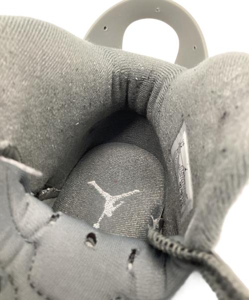 NIKE（ナイキ）NIKE (ナイキ) AIR JORDAN 6 RETRO ホワイト×グレー サイズ:30の古着・服飾アイテム