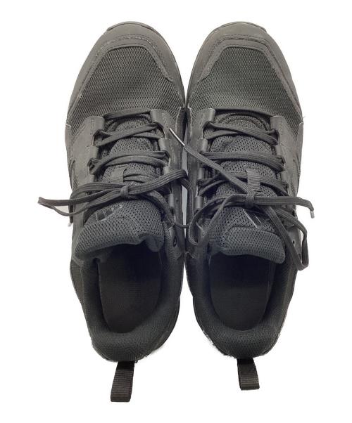 adidas（アディダス）adidas (アディダス) ローカットスニーカー ブラック サイズ:26.5の古着・服飾アイテム