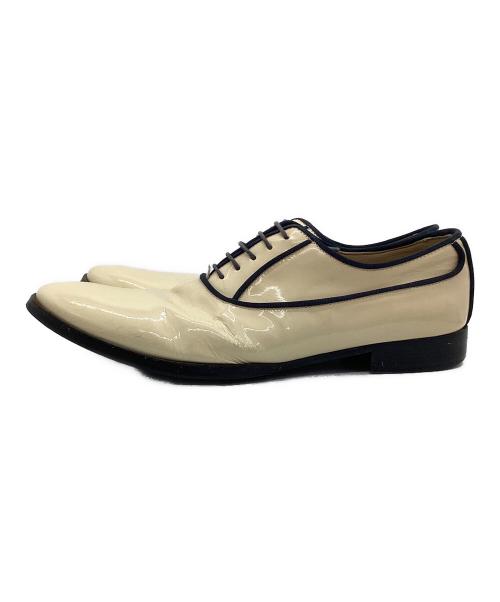 DOLCE & GABBANA（ドルチェ＆ガッバーナ）DOLCE & GABBANA (ドルチェ＆ガッバーナ) パテントレザーレースアップシューズ アイボリー サイズ:44の古着・服飾アイテム
