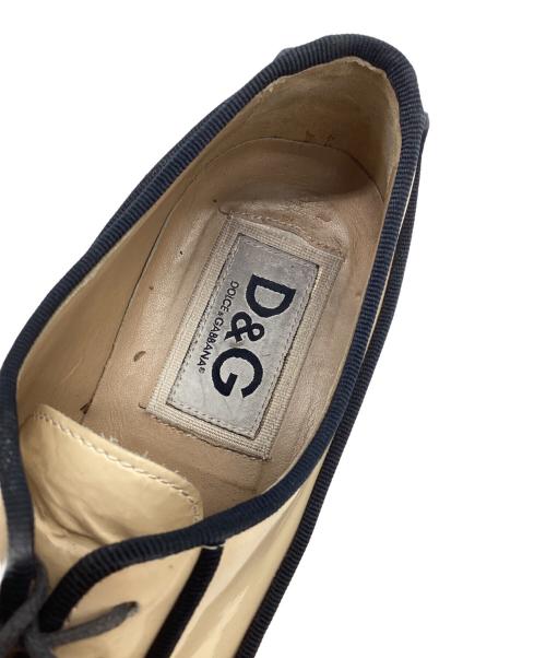 DOLCE & GABBANA（ドルチェ＆ガッバーナ）DOLCE & GABBANA (ドルチェ＆ガッバーナ) パテントレザーレースアップシューズ アイボリー サイズ:44の古着・服飾アイテム