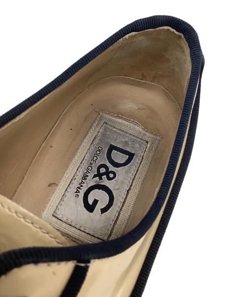 DOLCE & GABBANA（ドルチェ＆ガッバーナ）DOLCE & GABBANA (ドルチェ＆ガッバーナ) パテントレザーレースアップシューズ アイボリー サイズ:44の古着・服飾アイテム
