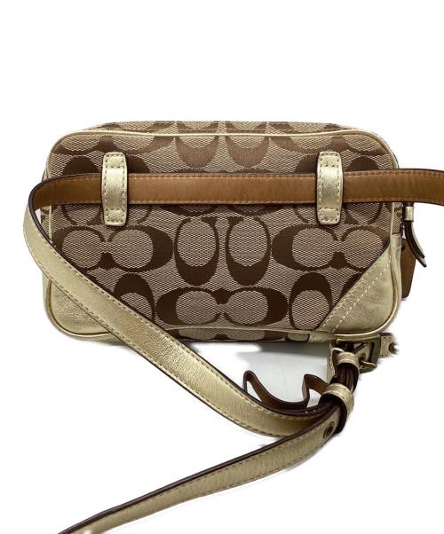 COACH（コーチ）COACH (コーチ) ウエストポーチ ゴールド×ベージュの古着・服飾アイテム