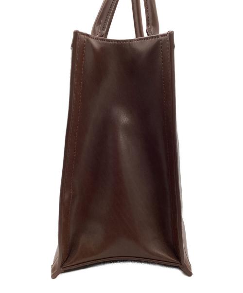 CHARLES & KEITH（チャールズアンドキース）CHARLES & KEITH (チャールズアンドキース) エクストララージ トートバック ブラウンの古着・服飾アイテム